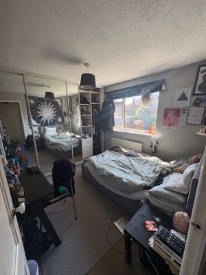 Photo 1- click for photo gallery